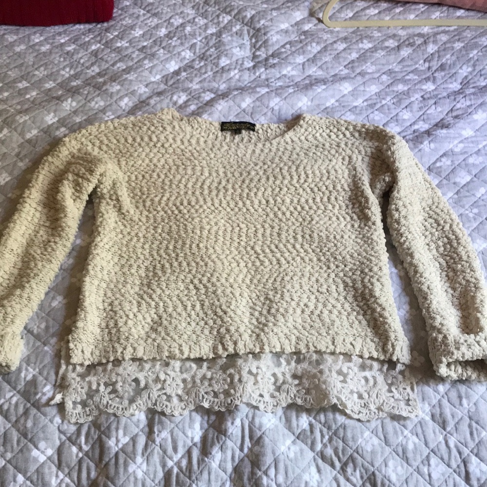 White sweater with lace bottom